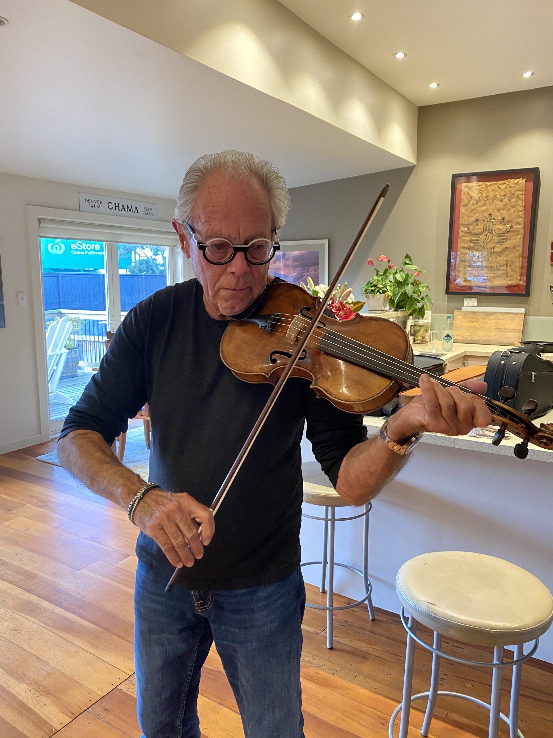 M-Violin-try-scaled.jpg