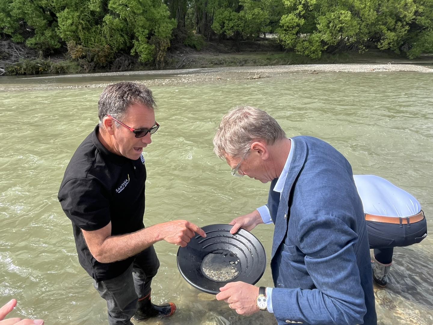 paul goldmsith panning for gold.jpg