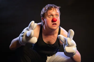 ‘I CAN BE TOLD TO STOP’: Sean Burnett Dugdale-Martin on clowning and running a maths classroom